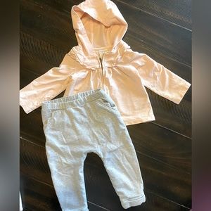 Cozy hoodie and sweatpants set